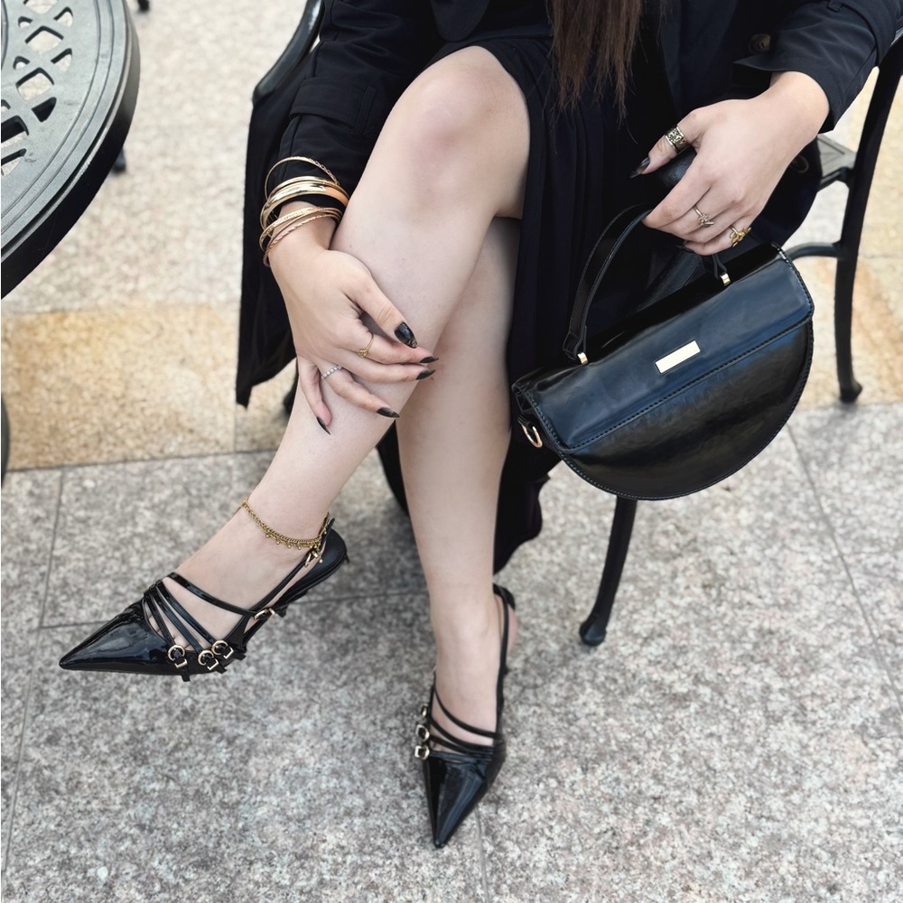 Elegant Black Crossbody Handbag